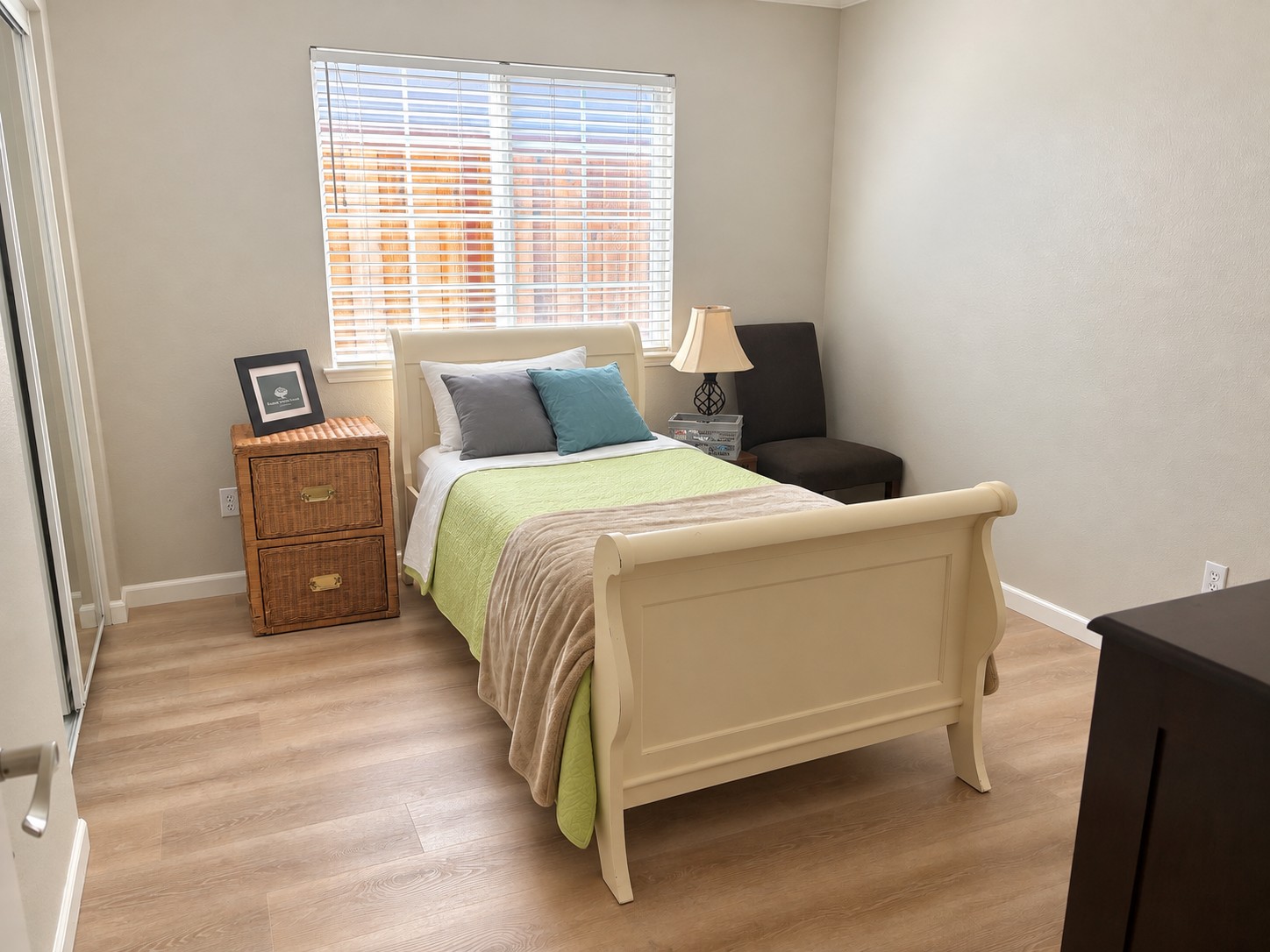 Private resident bedroom at Buena Vista